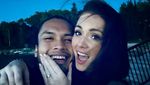 Kemesraan Randy Pangalila dan Calon Istri Bulenya