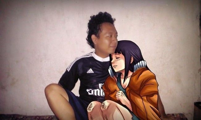 Tak merasa kesepian karena ada pacar anime yang selalu menemani. Foto: Istimewa