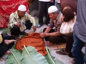 Rizky Korban King Cobra yang Dianggap Mati Suri Dimakamkan