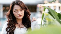 Apa lagi setelah Syahrini merasa Tersinggung dengan jorgan syantiknya dipakai dan tak diakui oleh Siti Badriah maupun pencipta lagu Lagi Syantik. Foto: Dok. Instagram/sitibadriahh