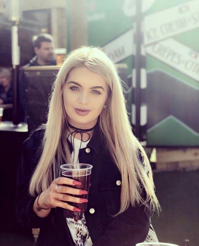 Skandal Jane Park yang paling menghebohkan adalah ia menggugat Lotto, perusahan lotre yang memenangkan Jane. Dalam tuntutannya Jane mengaku bahwa Lotto telah membuat hidupnya jadi tak bahagia dan hancur.Foto: dok. Instagram (@janepark)