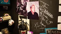 Museum ini didedikasikan untuk adegan punk bangsa Nordik. Berada di bawah tanah, museum ini memiliki semua pameran tentang punk mulai dari koleksi foto, poster, uang kertas, instrumen, peralatan panggung dan video streaming dari klub klasik (thepunkmuseum.is)  