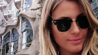 Suka dengan hal baru, ini Sara waktu liburan ke Barcelona di Spanyol (johsara/Instagram)  