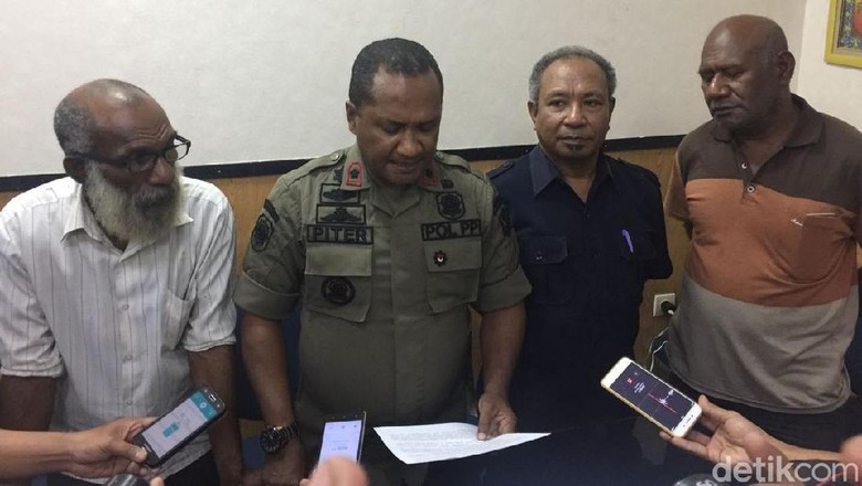 Warga Papua di Surabaya Tepis Isu Rasis Saat Operasi Yustisi Warga Papua di Surabaya Tepis Isu Rasis Saat Operasi Yustisi