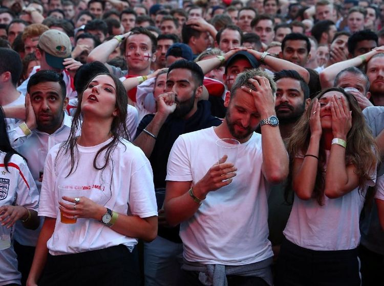 Inggris Bikin Patah Hati