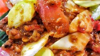 Kalau versi Medan, rujak kolam memakai bumbu kacang yang digerus kasar. Lihat rujak kolam @jazzyculinari ini benar-benar segar ya!Foto: Instagram @jazzyculinar