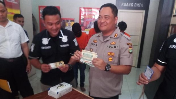 Polisi pamerkan barang bukti pencurian di kosan WN Korsel