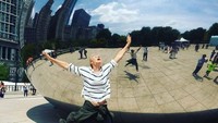 Saat ke Chicago di AS, Sharapova foto-foto di spot favorit turis, The Bean (Maria Sharapova/Facebook) 