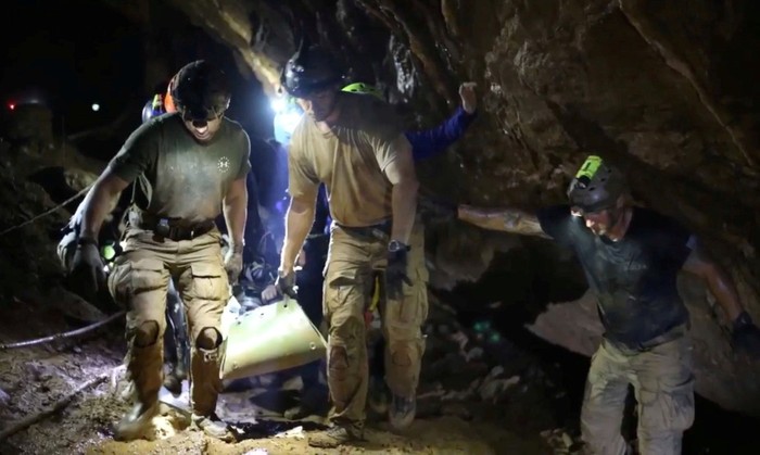 Rescue personnel work at the Tham Luang cave complex in the northern province of Chiang Rai,ÊThailand July, 2018 in this still image taken from a video obtained from social media. THAI NAVY SEAL/via REUTERS THIS IMAGE HAS BEEN SUPPLIED BY A THIRD PARTY. MANDATORY CREDIT. NO RESALES. NO ARCHIVES.