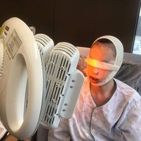 Luis pun bertolak ke Amerika untuk membuat hidungnya kecil dan mancung sehingga tidak terlihat seperti manusia sama sekali. Aku ingin hidungku lebih kecil, rahangku lebih kecil dan lebih simetris. Aku ingin mewujudkan mimpi-mimpiku dan meraih tujuan-tujuanku, lanjut pria 25 tahun tersebut. Foto: Instagram @luispadron.elf