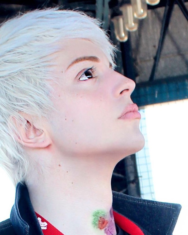 Luis Padron pun datang ke Amerika untuk bertemu dokter yang bisa membuat hidungnya mirip seperti elf. Foto: Instagram @luispadron.elf