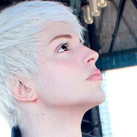 Luis Padron pun datang ke Amerika untuk bertemu dokter yang bisa membuat hidungnya mirip seperti elf. Foto: Instagram @luispadron.elf