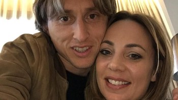 Istri Modric bernama Vanja Bosnic. Mereka menikah pada Mei 2010 lalu setelah berpacaran selama empat tahun. Foto: Instagram/lukamodric10