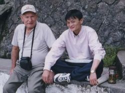 Tampang Para Pemuda Culun yang Kini Berduit Triliunan