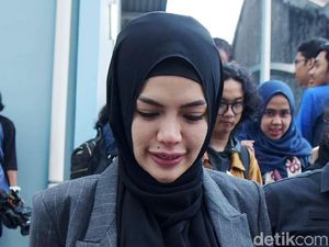 Nikita Mirzani Kok Batal Bicara Soal Isu Kehamilannya dan Dipo?