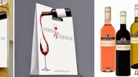 Tas yang ini punya gagang berbentuk botol wine. Jadi saat dipegang, seperti tangan yang sedang menggenggam botol wine. Foto: Istimewa