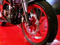 Kesan Pertama Honda CB150R StreetFire Generasi Terbaru