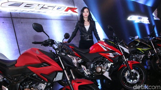 Kesan Pertama Honda CB150R StreetFire Generasi Terbaru