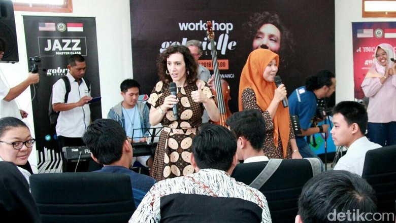 Gabrielle Stravelli, Jazz Ambassador AS akan Manggung di Banyuwangi Gabrielle Stravelli, Jazz Ambassador AS akan Manggung di Banyuwangi