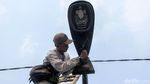 Sudin Perindustrian dan Energi Perbaharui Lampu JPO Gatot Subroto