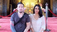Tyas dan suami, Reiden memilih Thailand sebagai destinasi mereka. Dok. Instagram/tyasmirasih