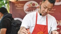 Jakarta pun jadi tujuan tim Eksploresep by Kecap ABC. Demo masak semur daging Betawi dilakukan di tengah Pasar Minggu yang ramai. Foto: dok. Kecap ABC