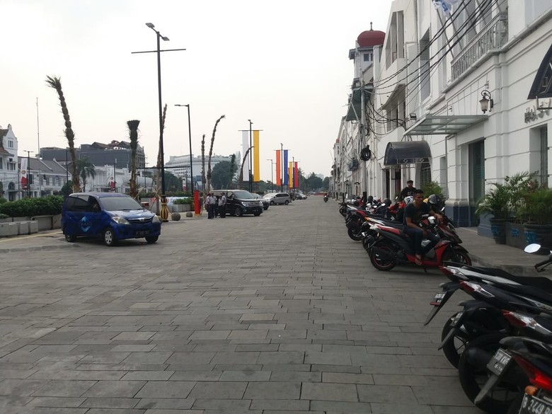 Kurangi Parkir Liar, Pemprov Manfaatkan Kawasan Kali Besar Kota Tua Kurangi Parkir Liar, Pemprov Manfaatkan Kawasan Kali Besar Kota Tua