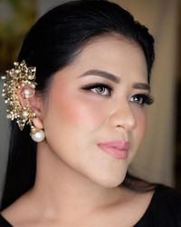 Cantiknya Kahiyang Ayu dengan Makeup  Flawless Saat  Foto Hamil 