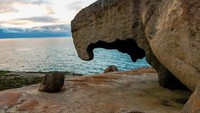 Lokasinya di Taman Nasional Flinders Chase di pesisir selatan Pulau Kanguru, Australia Selatan (Tourism Kangaroo Island)  