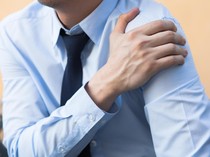 Hati-hati, Nyeri Bahu Seperti Ini Bisa Jadi Tanda Kanker Paru