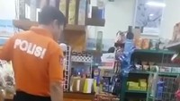 Karo Penmas Humas Mabes Polri, Brigjen M Iqbal menceritakan kronologi kejadian mengenai aksi AKBP Yusuf yang melakukan kekerasan terhadap seorang wanita di Pangkal Pinang, Bangka Belitung. Ia mengatakan Yusuf terpancing emosi karena si perempuan diduga melakukan pencurian dan tidak kooperatif. (Screenshot video viral)