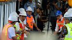 Foto: Jokowi Tinjau LRT Palembang