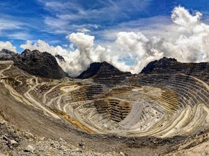 Pemda Papua Tetap Beli Saham Freeport, Bayarnya Pakai Dividen