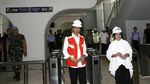 Foto: Jokowi Tinjau LRT Palembang