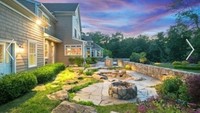 Bila kedatangan tamu, rumah ini bisa membuka pintu hanya dengan sensor sentuhan jari saja. Istimewa/Mansionglobal.