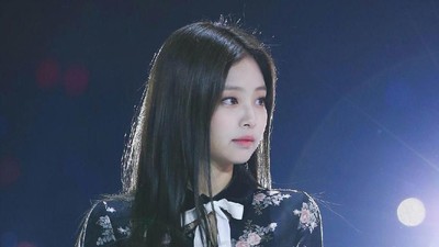 9 Artis Korea Pakai Baju Kembaran, Siapa yang Paling Stylish?