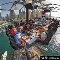 Berani? Makan Sambil Memacu Adrenalin di 'Dinner In The Sky'