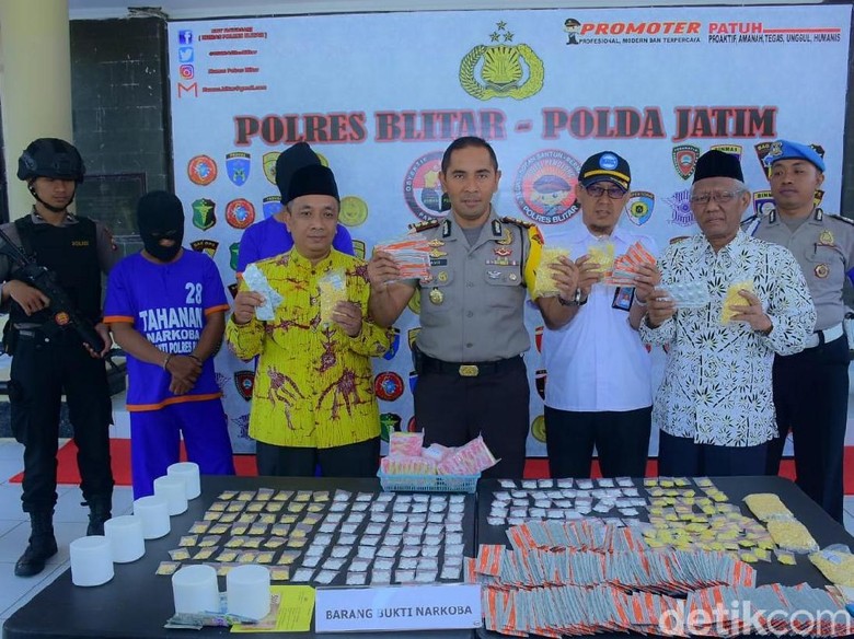 Dijual Rp 1.000/Butir, Pelajar Blitar Mudah Dapatkan Pil Koplo Dijual Rp 1.000/Butir, Pelajar Blitar Mudah Dapatkan Pil Koplo