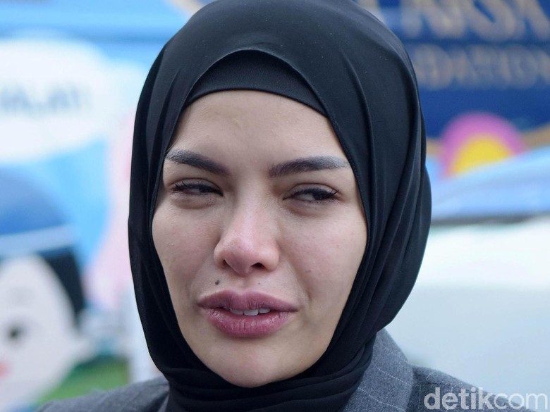 Ceraikan Dipo Latief, Nikita Mirzani Ungkap Hal Mengejutkan Ceraikan Dipo Latief, Nikita Mirzani Ungkap Hal Mengejutkan