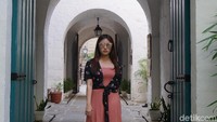 Ternyata gadis cantik ini memang hobi traveling. Telah beragam tempat dia kunjungi, baik dalam negeri maupun luar negeri. Salah satu negara yang dikunjunginya adalah Filipina (Syanti/detikTravel)