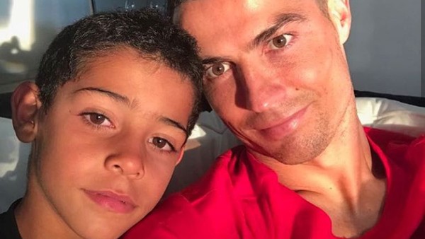 Like Father Like Son, Sisi Kemiripan Ronaldo dan Putra Sulungnya