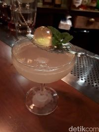 Ini Bar Singapura Milik Orang Indonesia yang Masuk Daftar Asia's Best 50 Bars 