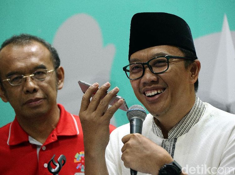 Ekspresi Bangga Menpora saat Telepon Pelari Lalu M Zohri