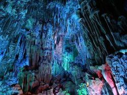 Deretan Gua Paling Menakjubkan di Dunia