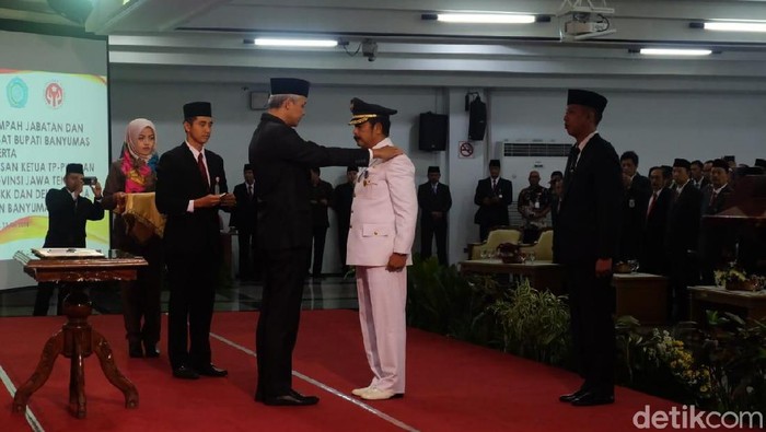 Pejabat Bupati Banyumas Dilantik, Ganjar Pesan Jangan Korupsi