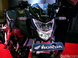 Kesan Pertama Honda CB150R StreetFire Generasi Terbaru