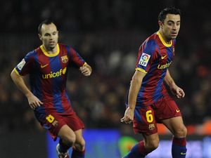 Sulit Hadirkan Lagi Duo Iniesta dan Xavi di Barcelona