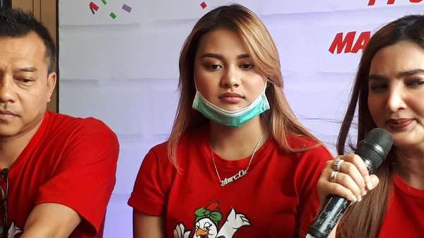 Aurel Kok Ngelamun Aja? Aurel Kok Ngelamun Aja?