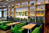 Oprah Dukung Resto True Food Kitchen dengan Menu Sehat