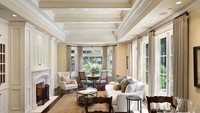 Mansion ini memiliki enam kamar tidur, tujuh kamar mandi lengkap, tiga garasi mobil, kolam renang yang luas dan area terbuka. Business Insider/Bernard Andre.